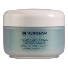 Verdeoasi Thalasso Cryo Therapy Отшелушивающий, ревитализирующий скраб с морской солью, маслом карите и эфирными маслами 500 мл