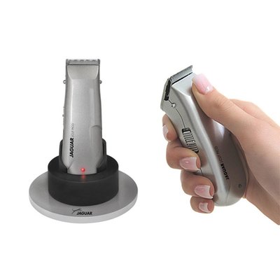 Машинка окантовочная Jaguar J-Cut Pico в руках