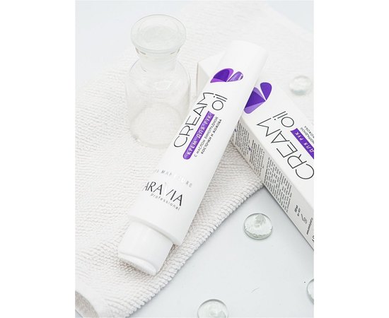 Крем для рук с маслом  жожоба Aravia Professional.