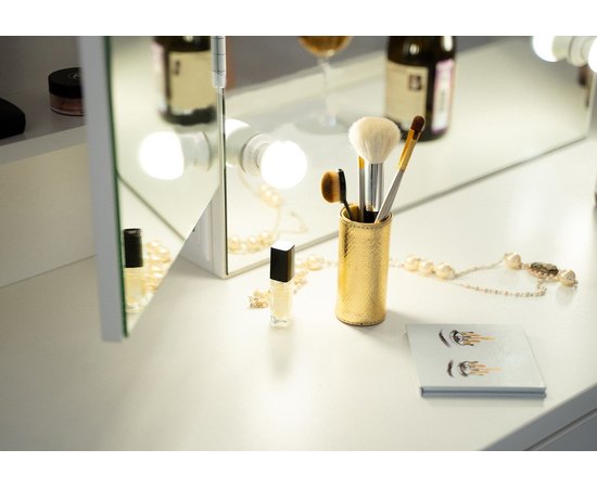 Гримувальний столик з трьома дзеркалами Markson М626, фото _ab__is.image_number.default