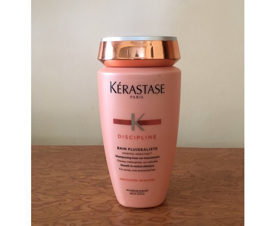 Шампунь-ванна для разглаживания непослушных волос без сульфатов Kerastase Discipline Bain Fluidealiste Shampoo, изображение 3