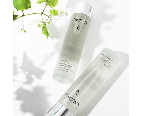 Эссенция для сияния кожи Caudalie Vinoperfect Concentrated Brightening Glycolic Essence, 100 ml, изображение 3
