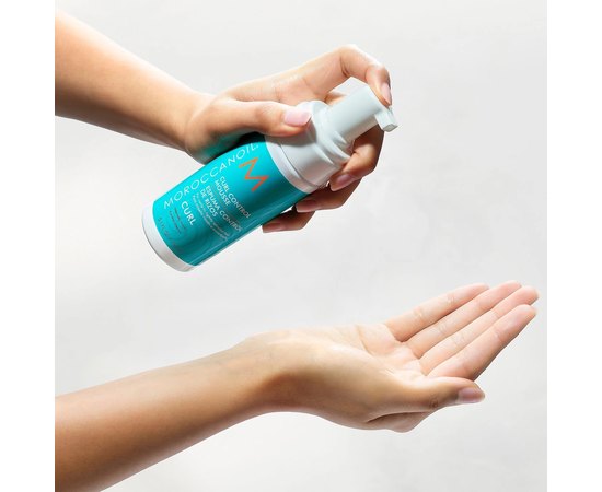 Мусс-контроль для вьющихся волос MoroccanOil Curl Control Mousse, 150 ml, изображение 3