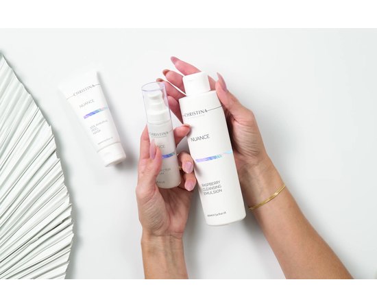 Очищающая эмульсия с экстрактом малины Christina Nuance Raspberry Cleansing Emulsion, 300 ml, изображение 3