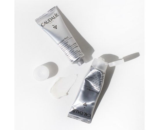 Крем для рук для сияния кожи и против пигментации Caudalie Vinoperfect Dark Spot Correcting Hand Cream, 50 ml, изображение 2